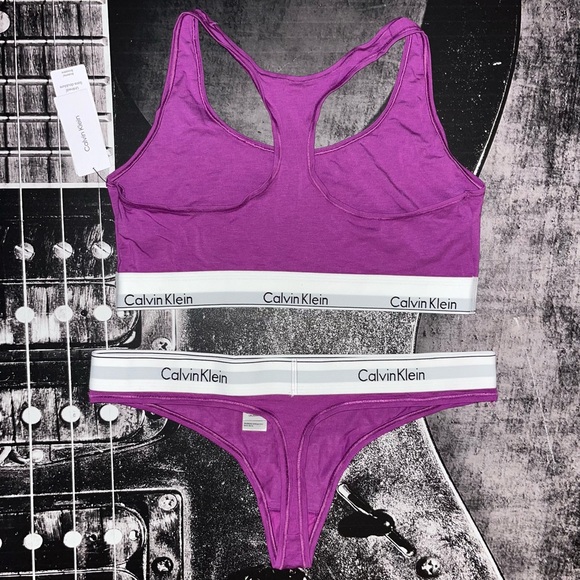 NWT Calvin Klein Set - Picture 2 of 8